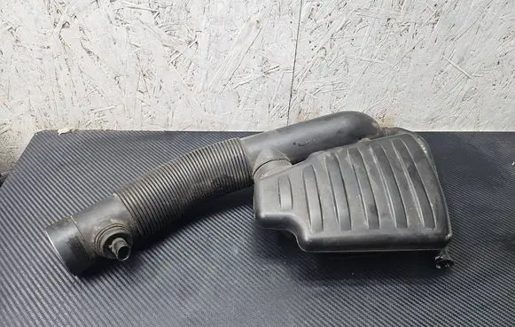 Opel Meriva A Intake resonator 93319131 0023935 460014939