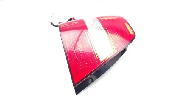KIA Sorento Rear/tail lights 924-3E5