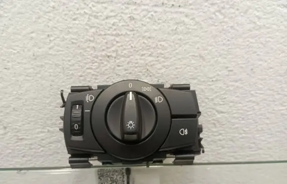 Light switch