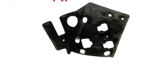 Peugeot 5008 II Heat shield in engine bay 33842