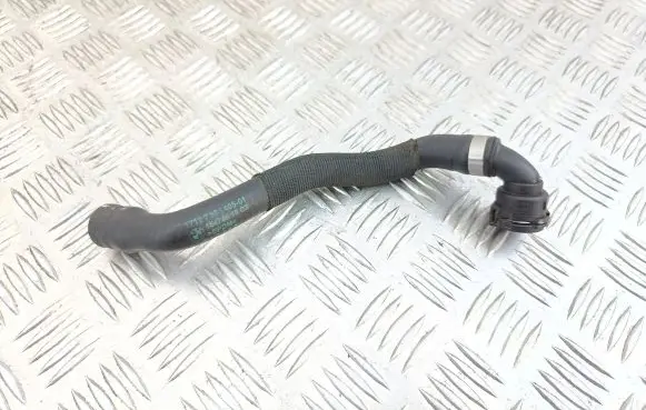 BMW 5 F10 F11 Engine coolant pipe/hose 7584405