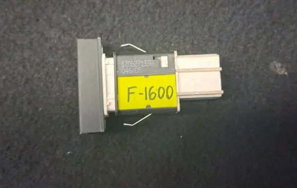 Traction control (ASR) switch
