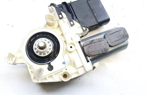Seat Altea XL Rear door window regulator motor 5p0839402 1k0959704b