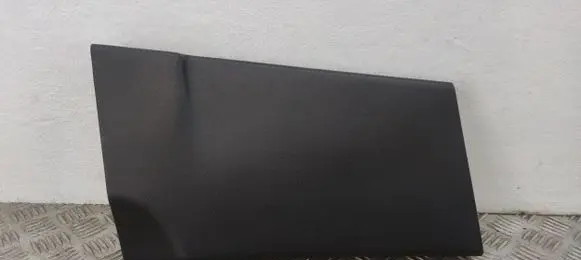 (B) pillar trim (bottom)