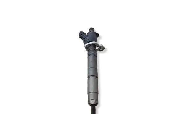 Volvo XC70 Fuel injector 31272690 0905180481