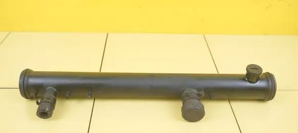 Volkswagen Touareg I Engine coolant pipe/hose 022121085A BMV
