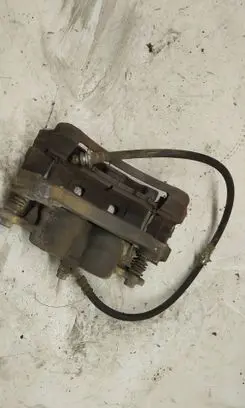 Nissan X-Trail T32 Front brake caliper