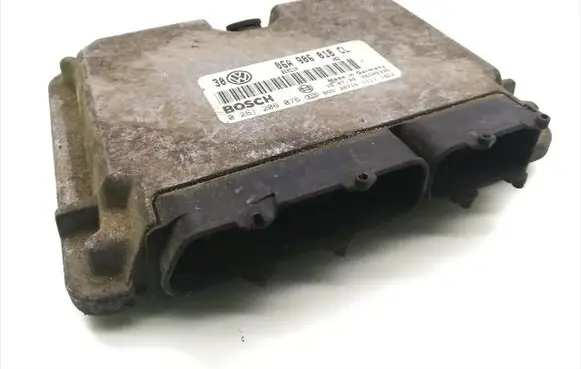 Volkswagen Golf IV Engine control unit/module 06A906018CL 0261206076 26SA5335