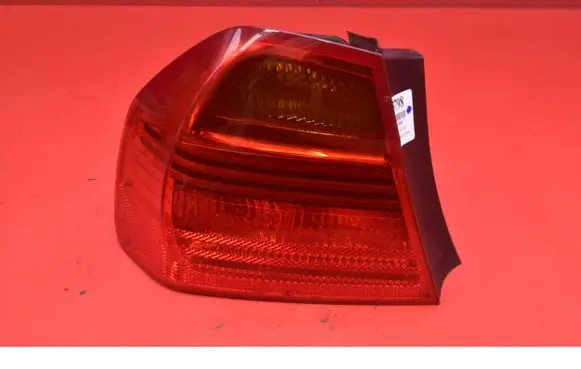 BMW X3 E83 Rear/tail lights 6937457