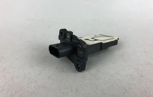 Mini One - Cooper F56 F55 Mass air flow meter 8570107