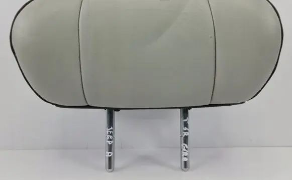 Jeep Grand Cherokee (WJ) Rear seat headrest 