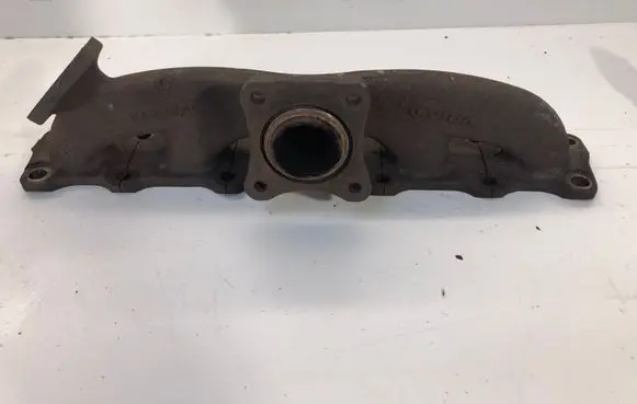 Volvo V40 Exhaust manifold 30757870