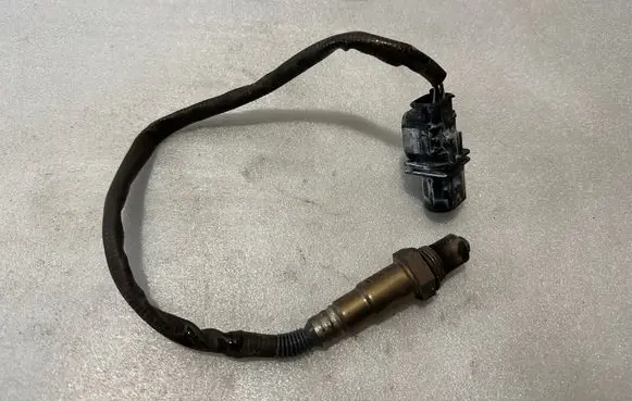Mercedes-Benz E W212 Lambda probe sensor 0095426318 A0095426318