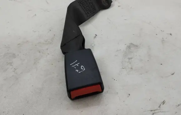 Maserati Quattroporte Middle seatbelt (rear) 33040822