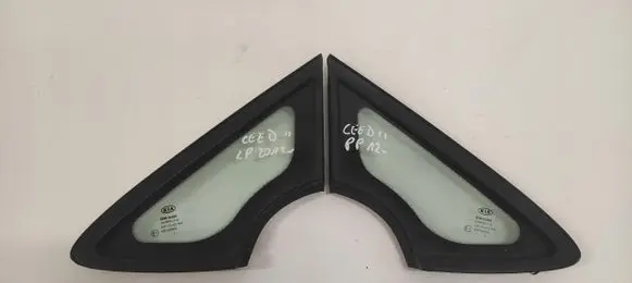 KIA Ceed Front triangle window/glass 