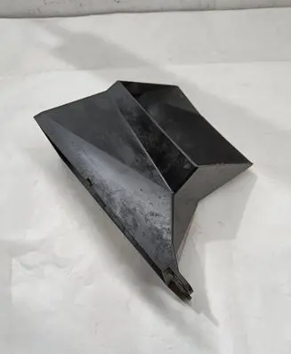 Lexus RX 330 - 350 - 400H Intercooler air channel guide 