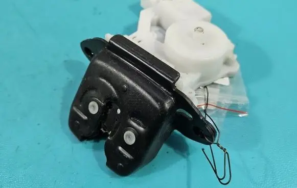 Renault Kadjar Tailgate/trunk/boot lock/catch/latch IMPRK1547691