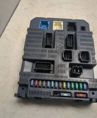 Peugeot Expert Comfort/convenience module 9663798380 2325907141107 1266576161107