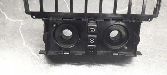 Mercedes-Benz E W124 Steering rack control module 