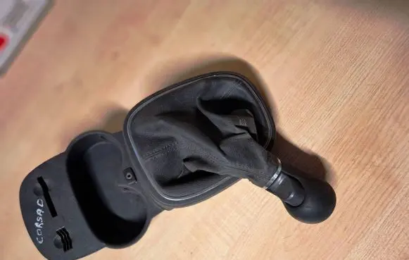 Opel Corsa D Cup holder 13205815