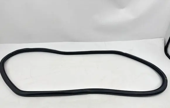 Audi A3 S3 8V Rear door rubber seal (on body) 8V4833721B