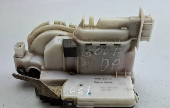 Volkswagen Golf III Front door lock 1H0862154 1H1837016A