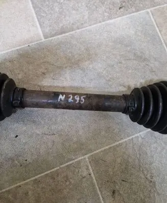 Jeep Grand Cherokee (WK) Front driveshaft