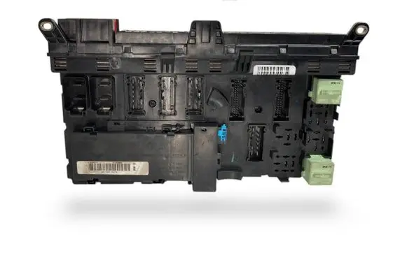 BMW X5 E53 Fuse module 8384527 8380409 8380407