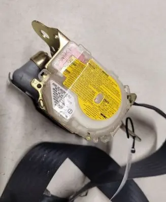 Toyota Corolla Verso AR10 Front seatbelt 7P2140P