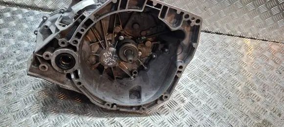 Renault Captur Manual 6 speed gearbox S27624837 TL4359
