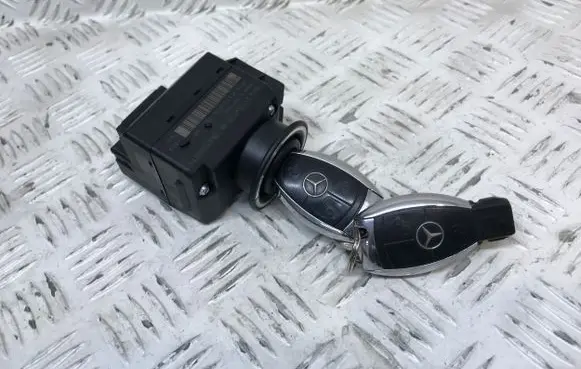 Mercedes-Benz CLS C219 Ignition lock A2115452308