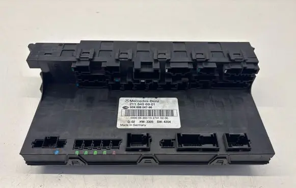 Mercedes-Benz E W211 SAM control unit 2115456901