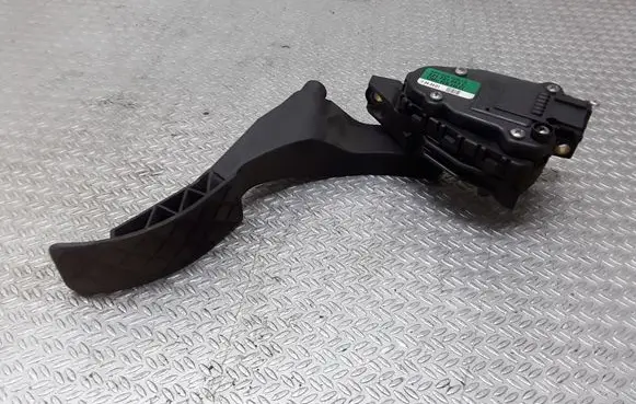 Audi A2 Accelerator throttle pedal 8Z1721523C