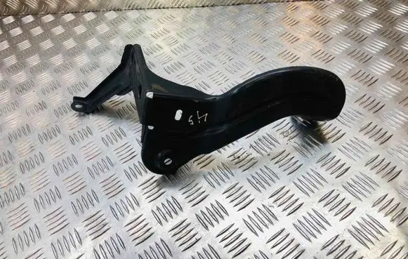 Audi A6 S6 C6 4F Intercooler pipe mounting bracket 4F0145813F