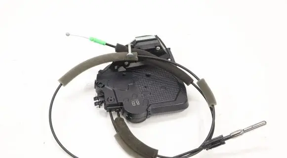 Lexus ES VII XZ10 Rear door lock