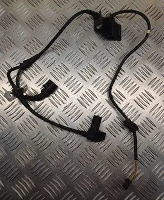 Audi A4 S4 B6 8E 8H ABS brake wheel speed sensor 0265006764 4B0927803E