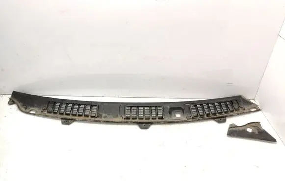 Fiat Ulysse Wiper trim 1473352077 14743540 1473351077
