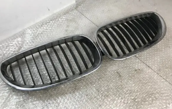 BMW 5 E60 E61 Bonnet/hood grill 