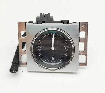 Volkswagen PASSAT B7 Clock 3AA919204A