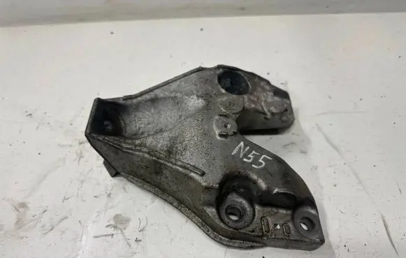 BMW X5 E70 Engine mounting bracket 6789093 21038310