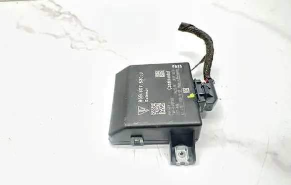 Porsche Cayenne (92A) Gateway control module 95B907530J 3F015059 40481108
