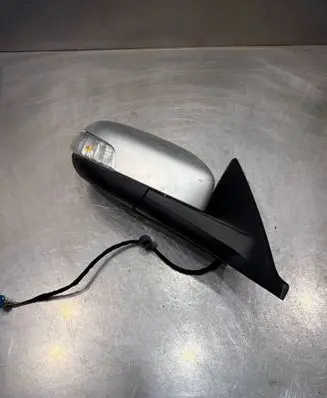 Volvo V50 Front door electric wing mirror 3303000