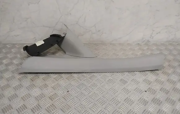 Mercedes-Benz Vito Viano W639 (A) pillar trim A6396903953