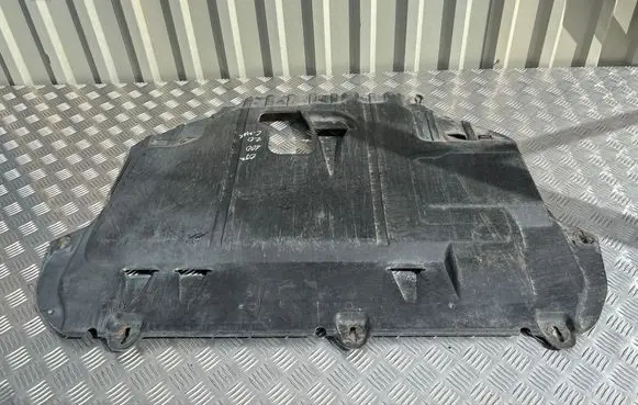 Ford C-MAX I Engine splash shield/under tray 3M51R6P013C