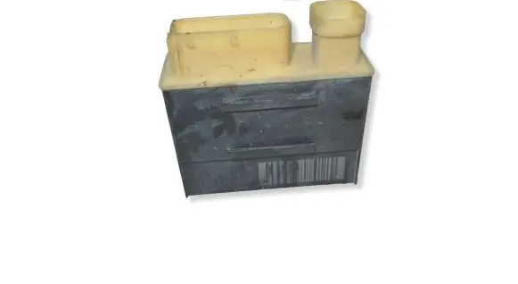 Peugeot 308 SW Glow plug pre-heat relay 9662570880