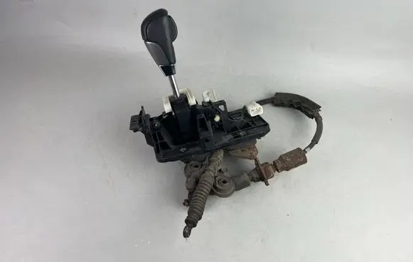 Subaru Impreza IV Gear shifter/selector