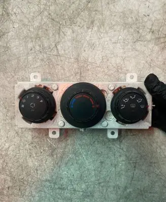 Renault Master III Climate control unit 275700007R
