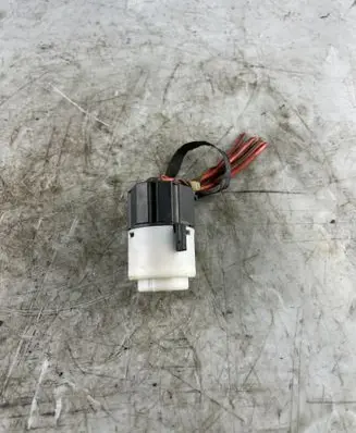 Seat Ibiza IV (6J,6P) Ignition lock contact 