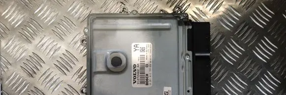 Volvo XC90 Engine control unit/module 31272462