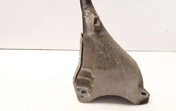 BMW 5 E60 E61 Engine mounting bracket 22116777056 6777056